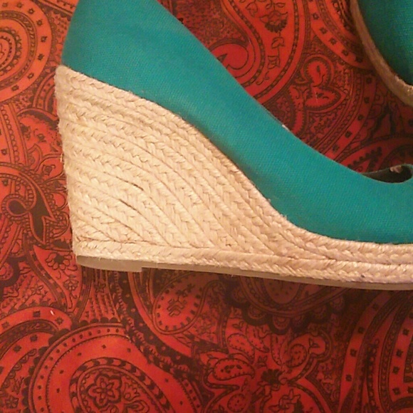 Wedges ❤ - Picture 2 of 4